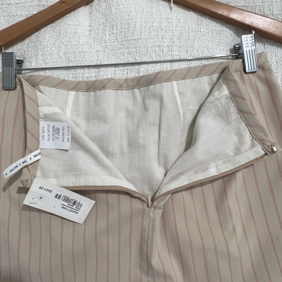 🌸Embroidered Skirt by Tom K Nguyen size 6🌸 - Picture 3 of 6